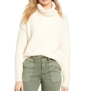 Caslon Ivory Pristine Turtleneck Sweater